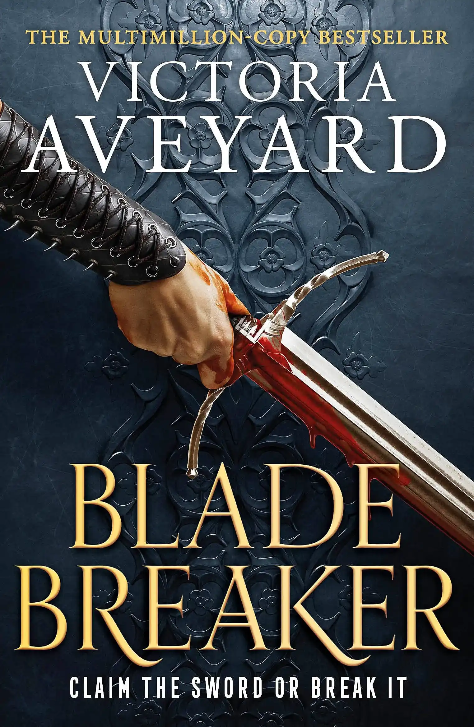 Blade Breaker by Victoria Aveyard (Paperback)